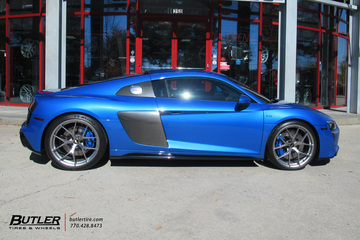 Audi R8 with 20in BBS FI-R Wheels