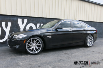BMW 5 Series with 20in Niche Intake Wheels