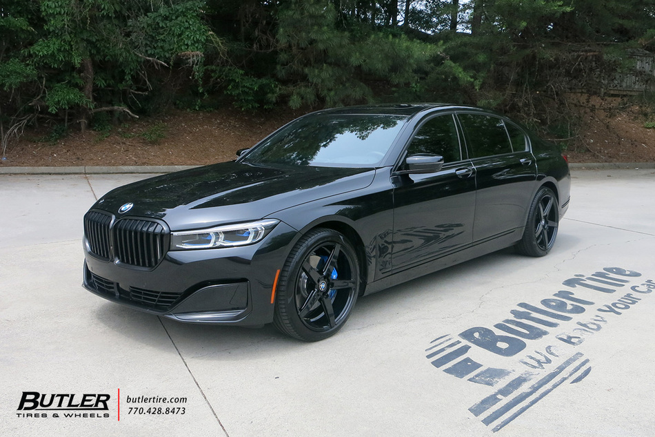 BMW_7_Series_with_20in_Savini_