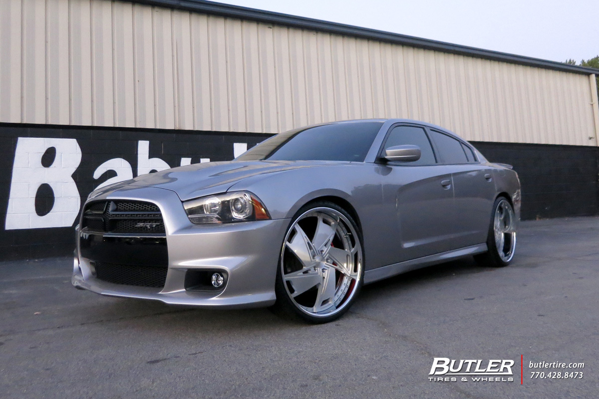 Dodge Charger with 24in DUB Hypa Wheels