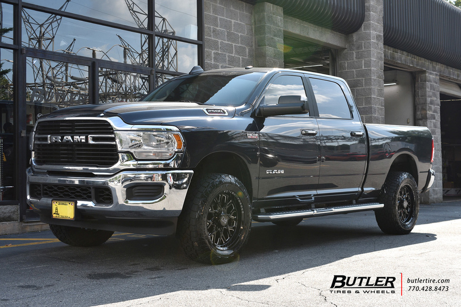thumbnail image 2 of RockTrix RT112 20x9 Matte Black Wheels 6x5.5 Bolt Pattern For Chevy GMC Dodge 2 of 5