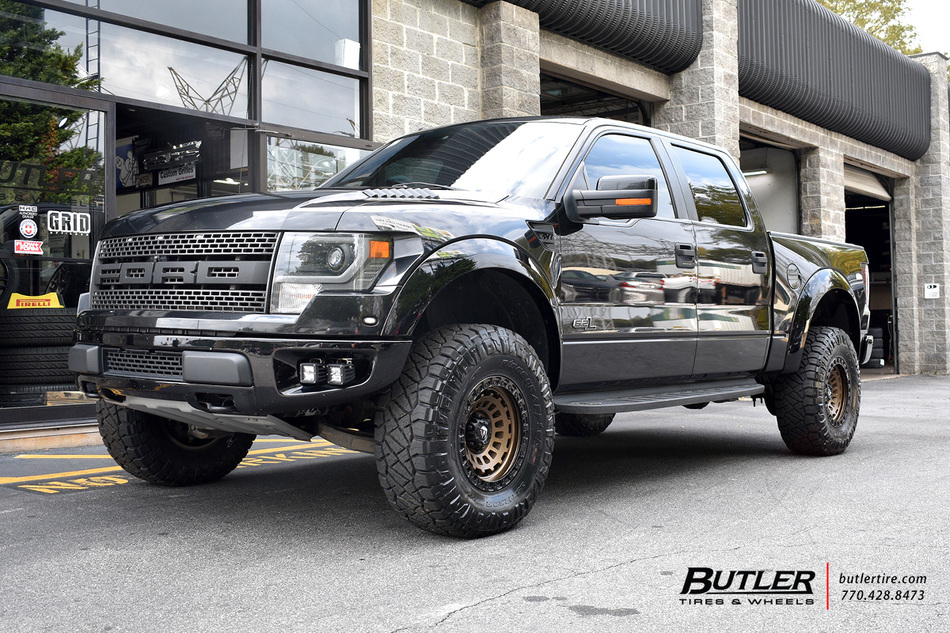 Ford Raptor with 17in Fuel Zephyr Wheels exclusively from Butler Tires