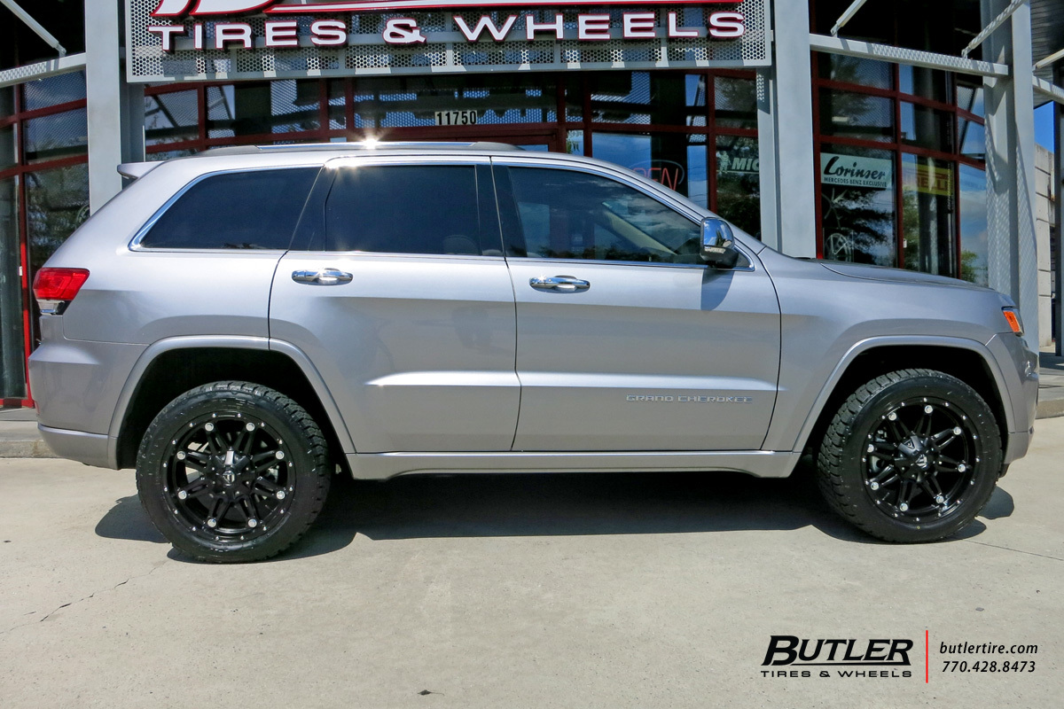 Jeep Grand Cherokee with 20in Fuel Hostage Wheels