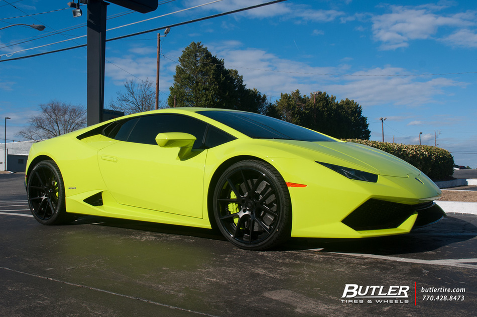 Huracan with 21in Lexani LZ118 Wheels exclusively from
