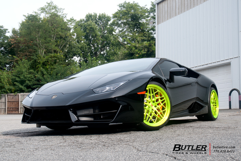 Huracan with 21in Vossen MLR3 Wheels exclusively from