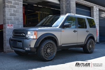 Land Rover LR3 with 18in Black Rhino Arsenal Wheels