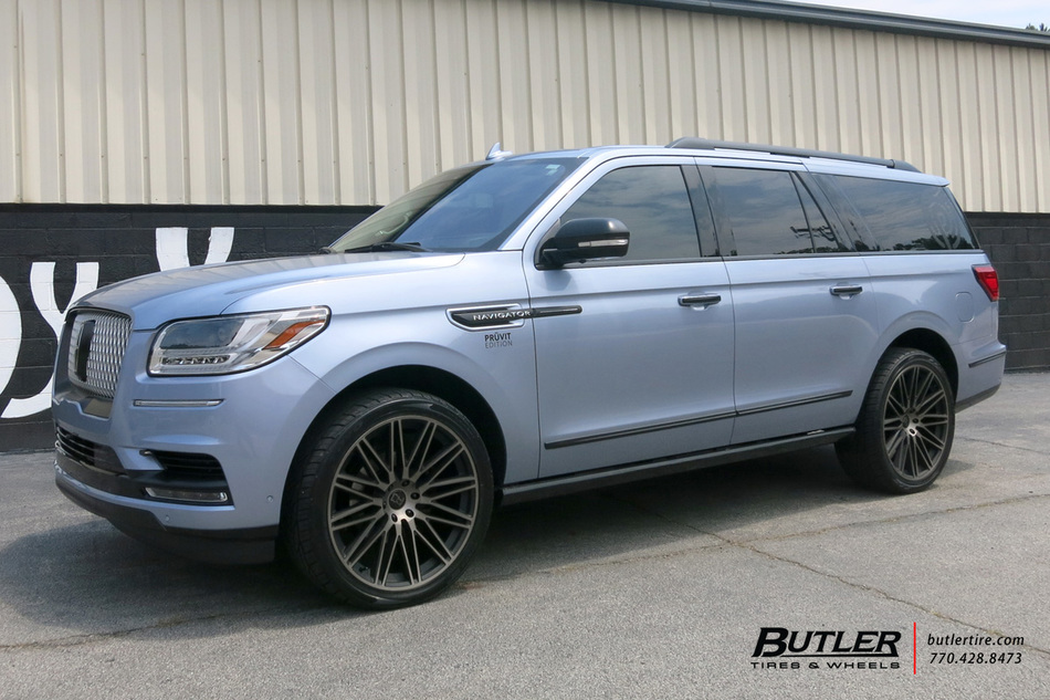 Lincoln Navigator with 24in Black Rhino Zulu Wheels exclusively from