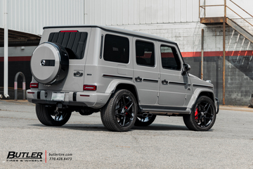 Mercedes G-Class with 22in HRE FF11 Wheels