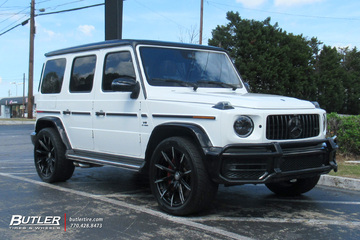 Mercedes G-Class with 22in Lexani CSS15 Wheels