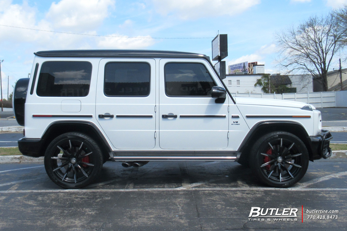 Mercedes G-Class with 22in Lexani CSS15 Wheels