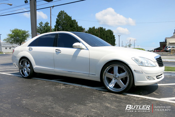 Mercedes S-Class with 22in Forgiato Barra Wheels