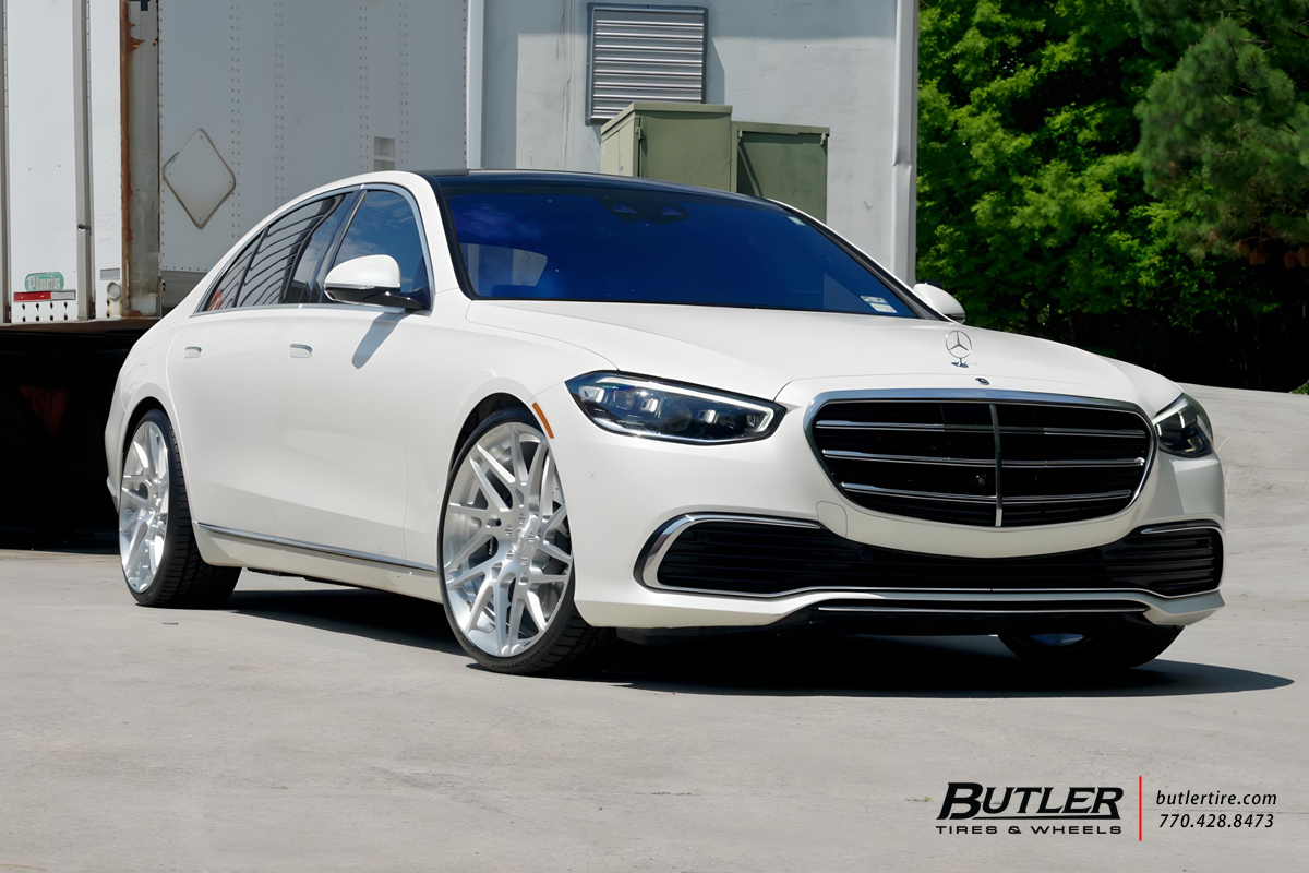 Mercedes S-Class with 22in Forgiato Twisted Maglia-M Wheels