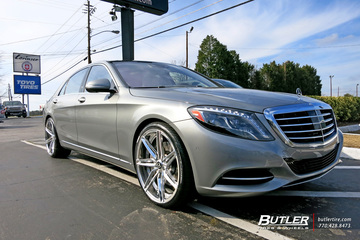 Mercedes S-Class with 22in Savini SV58d Wheels
