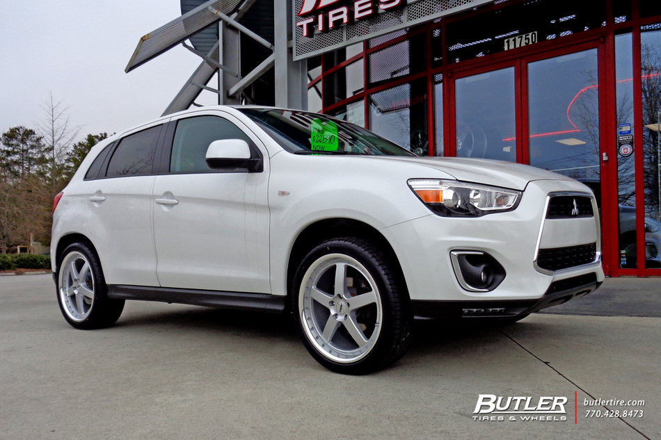 Mitsubishi Outlander with 20in TSW Carthage Wheels exclusively from