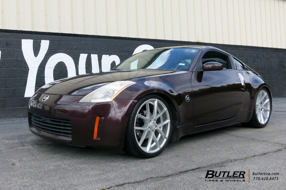 Nissan 350Z with 20in Lexani Gravity Wheels exclusively from Butler