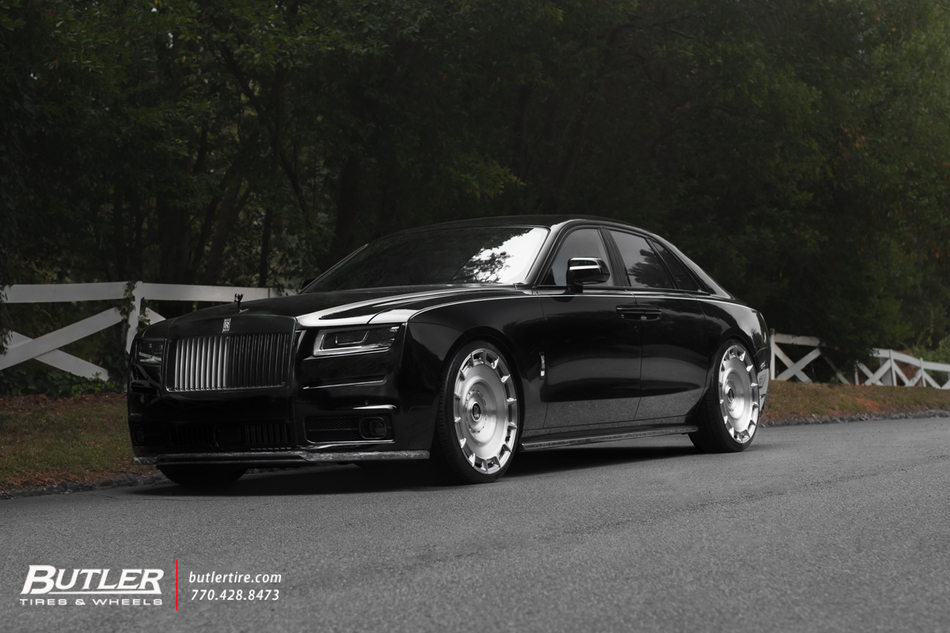 Rolls Royce Ghost with 24in Vossen UV7 Wheels Urban Body Kit and
