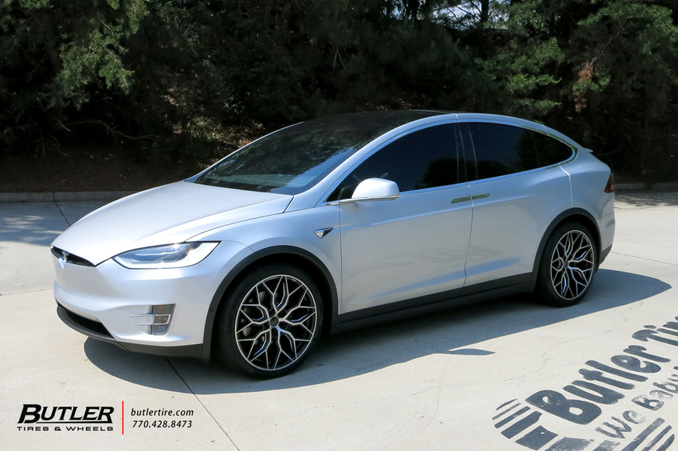 Tesla Model X with 22in Vossen HF2 Wheels exclusively from Butler