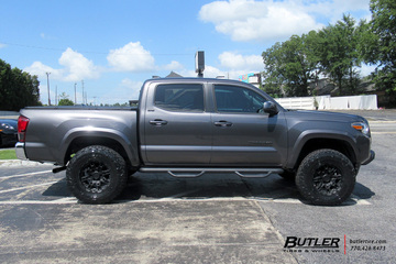 Toyota Tacoma with 17in Level 8 Slingshot Wheels