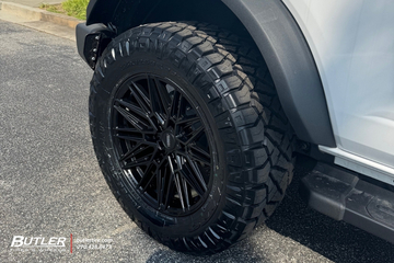 Ford Bronco with 20” Vossen HFX1 wheels and Nitto tires
