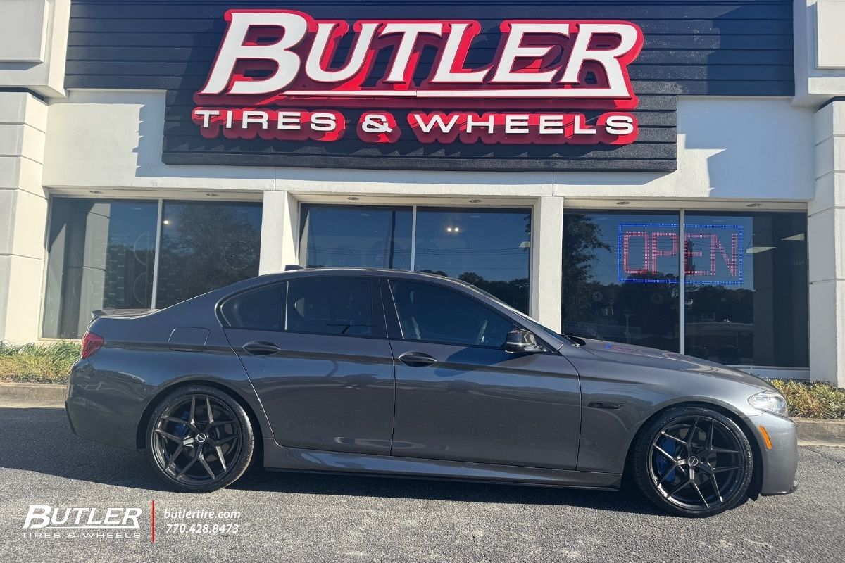 2015 BMW 5 Series with Staggered 20in Brixton Forged RF7 Wheels