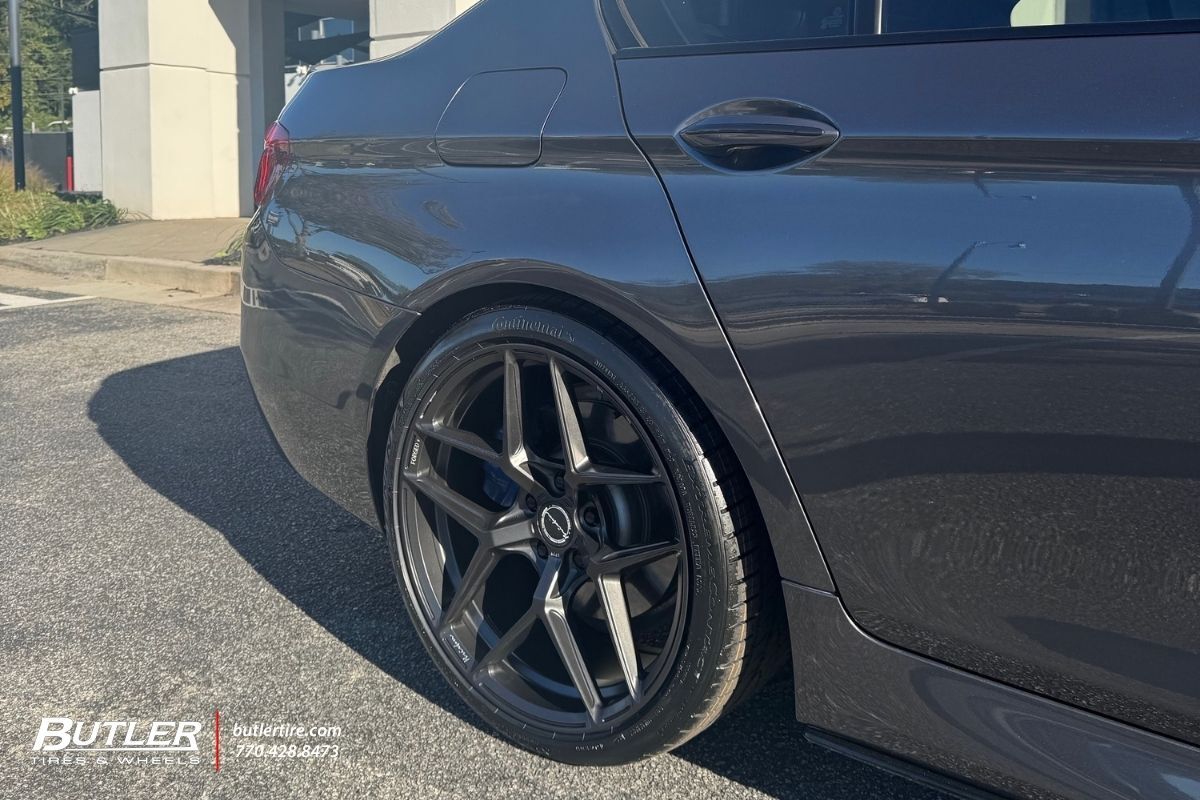2015 BMW 5 Series with Staggered 20in Brixton Forged RF7 Wheels