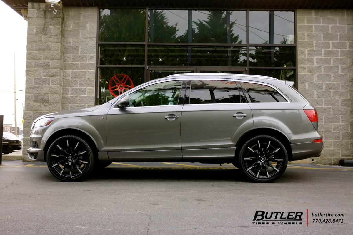 Audi Q7 with 22in Lexani CSS15 Wheels