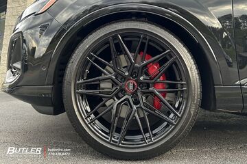 Audi Q7 with 22in Vossen HF7 Wheels