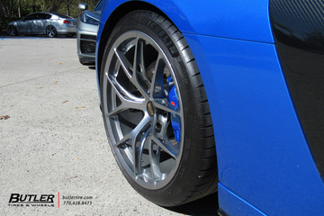 Audi R8 with 20in BBS FI-R Wheels