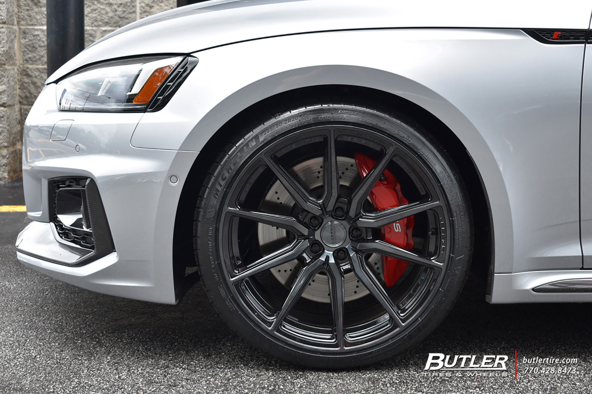 Audi RS5 with 20in Vossen HF-3 Wheels