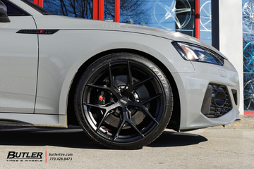 Audi RS5 with 20in Vossen HF5 Wheels