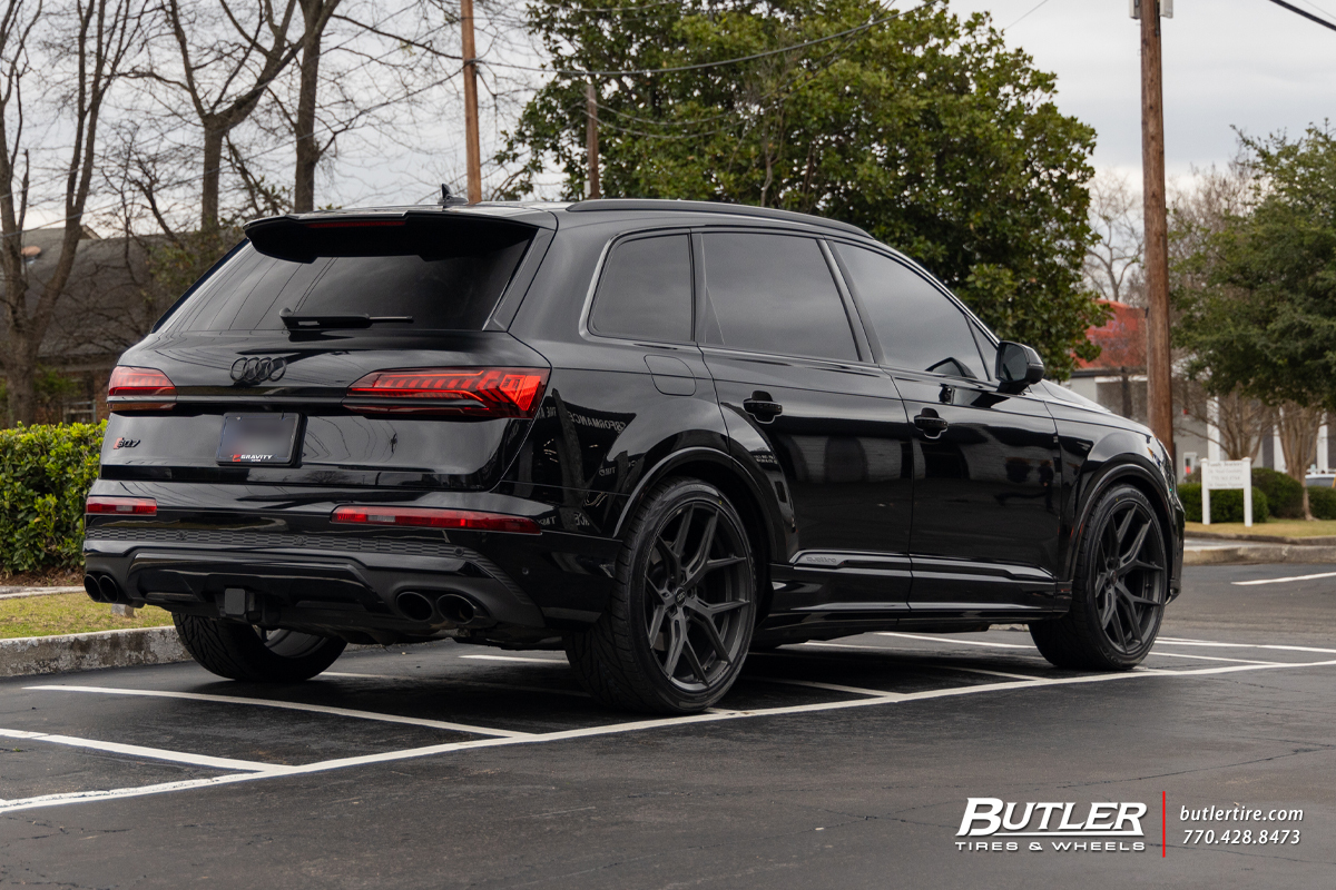 Audi SQ7 with 22in Vossen HF-5 Wheels and Toyo Proxes STIII