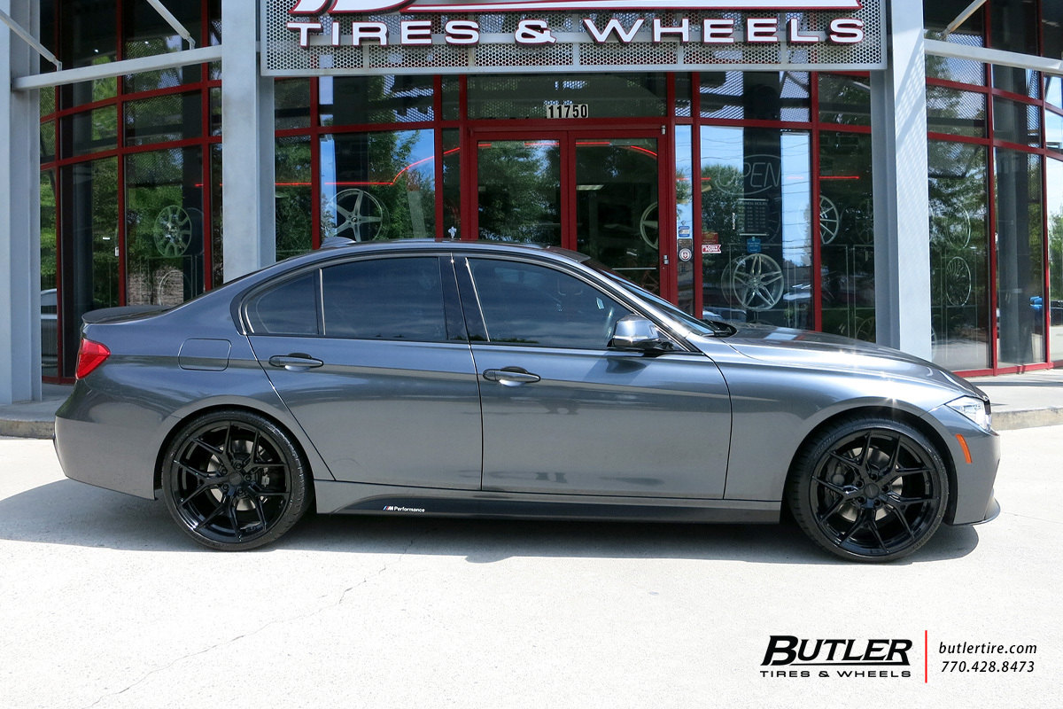 BMW 3 Series with 20in Vossen HF-5 Wheels