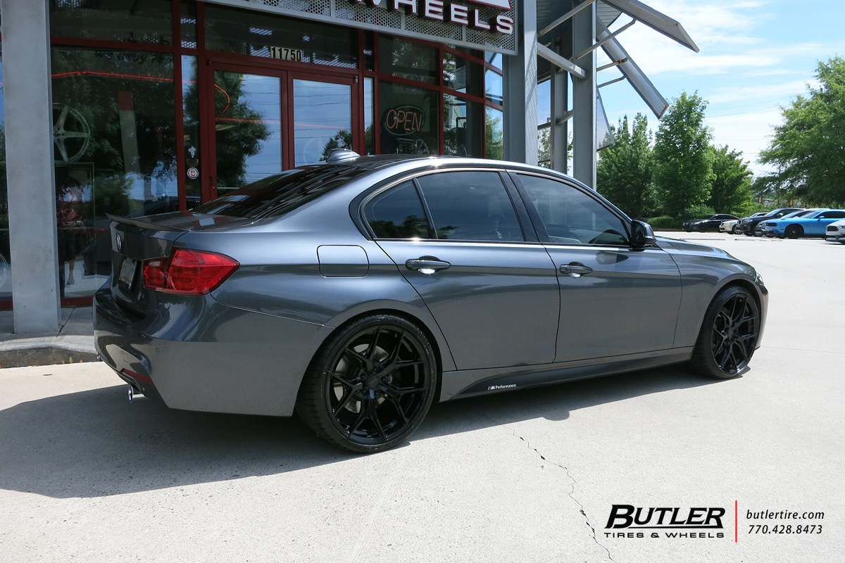 BMW 3 Series with 20in Vossen HF-5 Wheels
