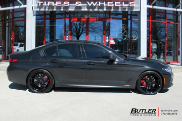 BMW 5 Series with 21in Vossen HF-5 Wheels
