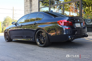 BMW M5 with 21in DUB Attack 5 Wheels