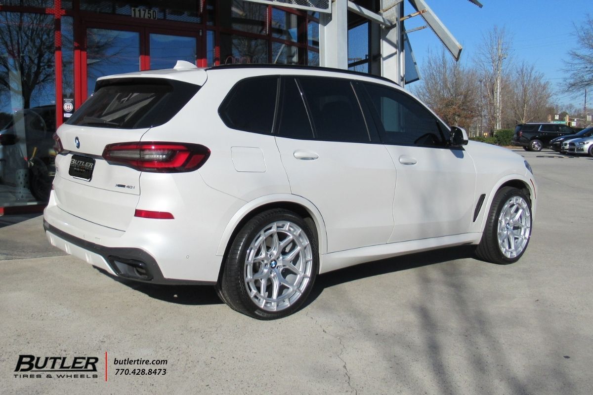 BMW X5 with 22in Vossen HFX-1 Wheels