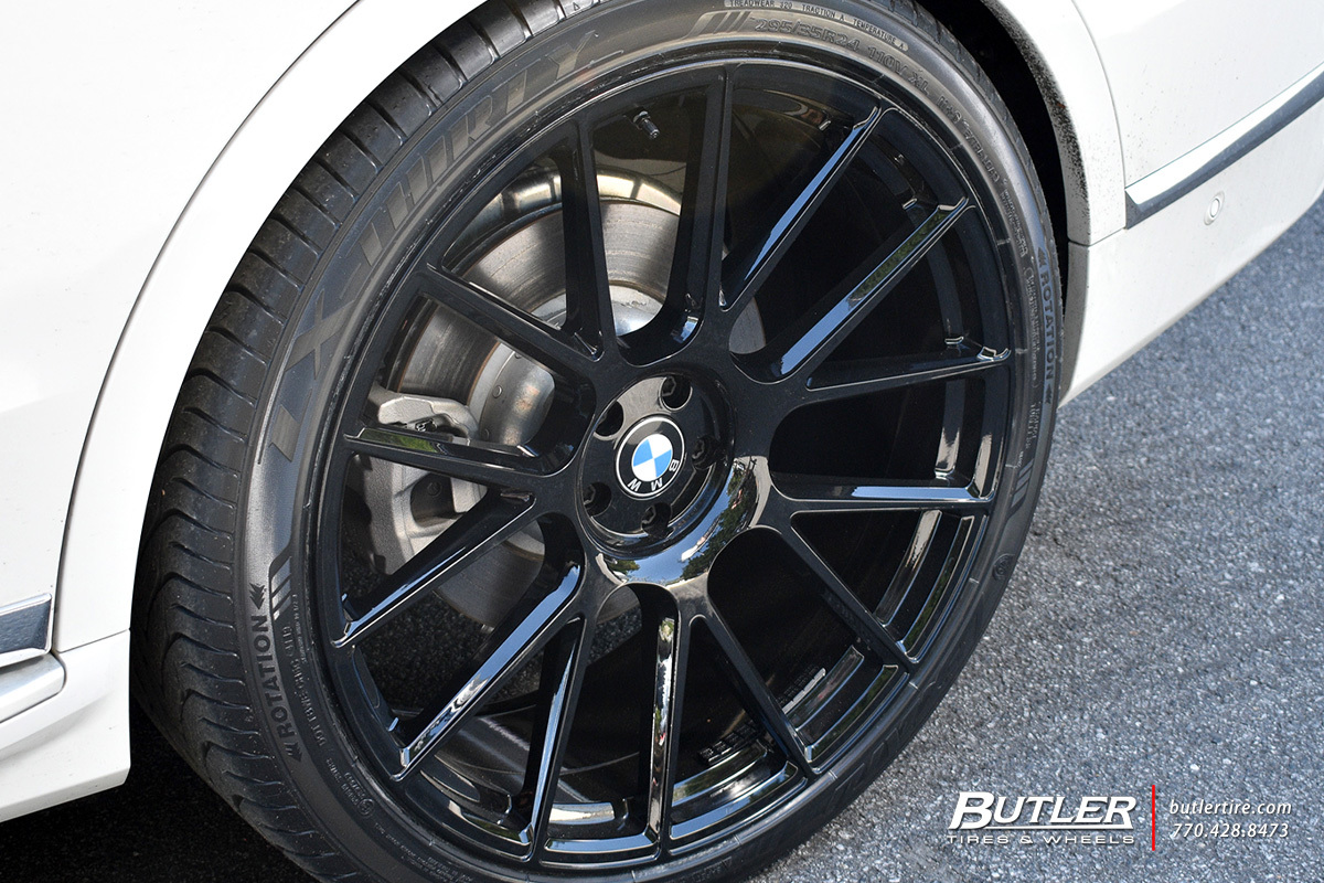 BMW X7 with 24in Avant Garde AGL-Vanquish Wheels