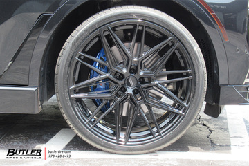 BMW X7 with  23in Vossen HF7 Wheels