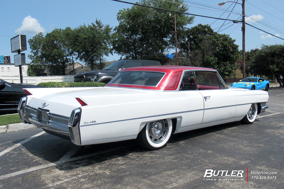 Cadillac Deville with 18in Raceline Classico Wheels
