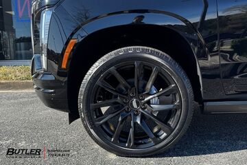 Cadillac Escalade with 24in Onyx PR213 Wheels