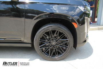 Cadilaac Escalade with 24in Vossen HF65 wheels and Toyo Tires