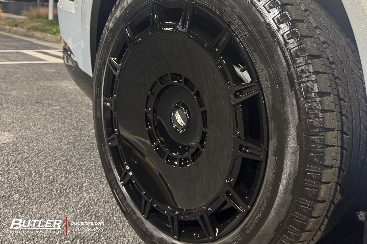 Cadillac Escalade IQ with 24in Select Precision Alloy Appolo Wheels