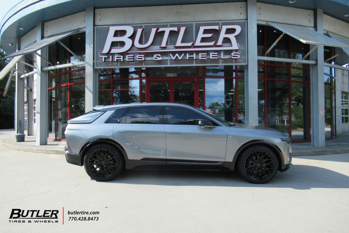 Cadillac LyriQ with 22in Vossen HF2 Wheels