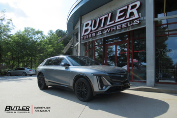 Cadillac LyriQ with 22in Vossen HF2 Wheels