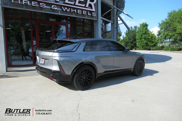 Cadillac LyriQ with 22in Vossen HF2 Wheels