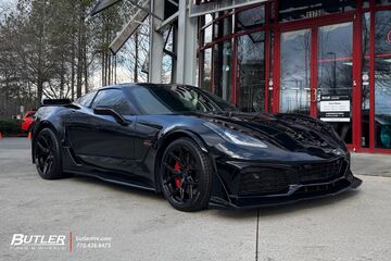 Chevrolet Corvette C7 with 19in 20in Vossen HF-5 Wheels