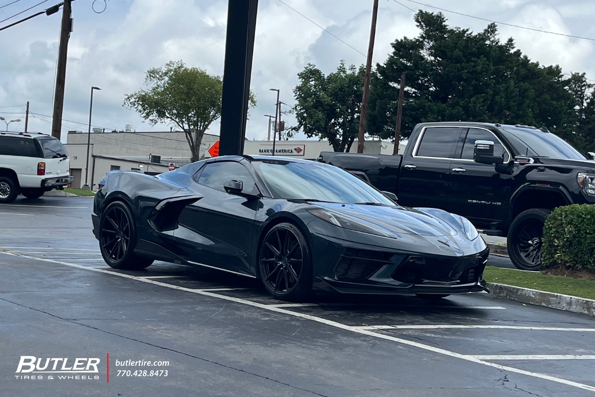 Chevrolet Corvette with 20/21 in Vossen HF3 Wheels