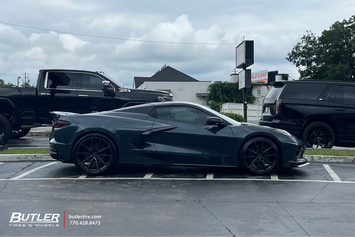 Chevrolet Corvette with 20/21 in Vossen HF3 Wheels
