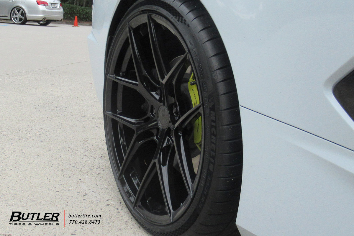 Chevrolet Corvette with 21in Avant Garde M580R  Michelin Pilot Sport 4s Wheels