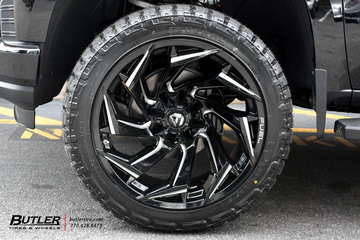 Chevrolet Silverado with 20in Fuel Reaction Wheels